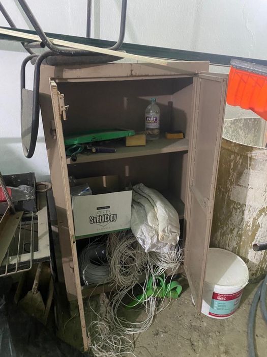 Продается сейф))