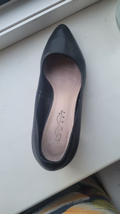 Туфли красные,черные, классные