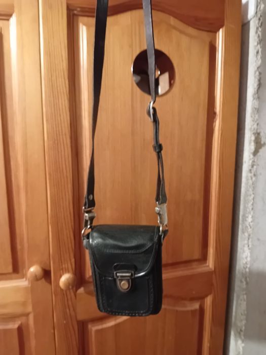 Чантички ест кожа