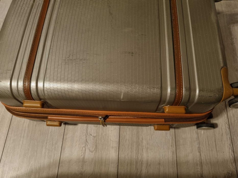 Куфар Estil среден размер