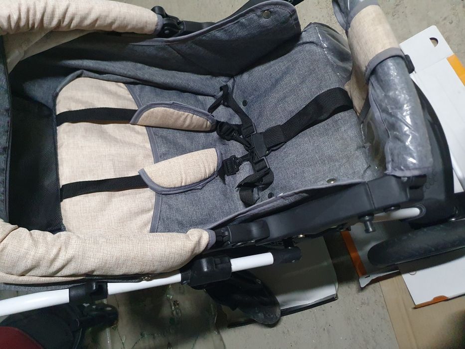 Коляска-трансформер Babyton.