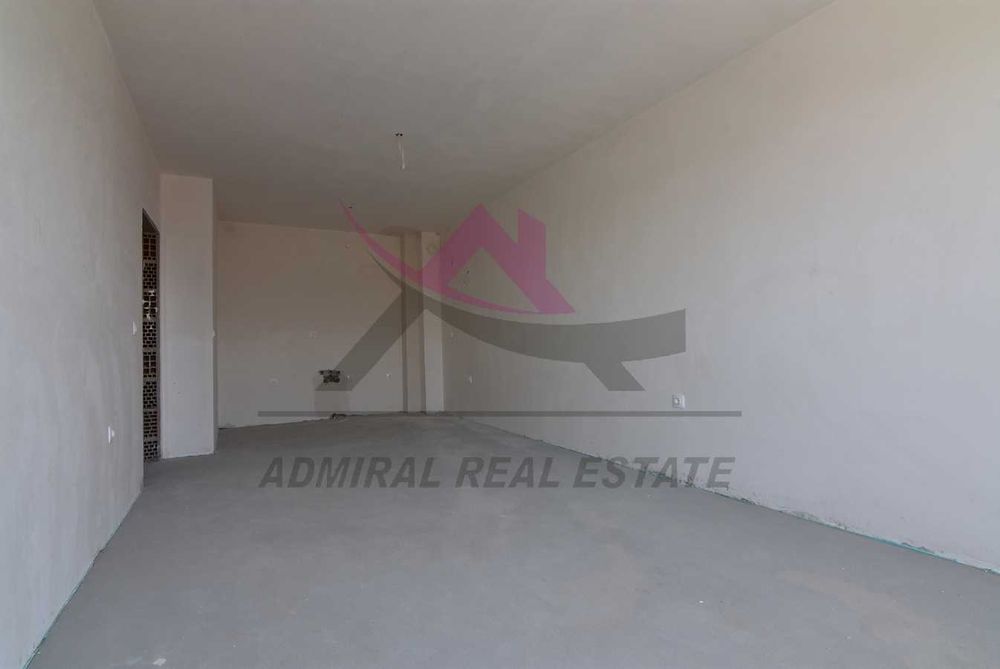 Продава се Двустаен апартамент в Варна, Изгрев - 63 кв.м за 2096 €/кв.м - Снимка #2