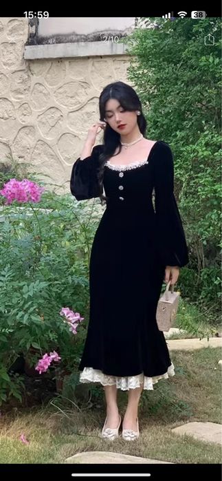 Платье  велюр королевский