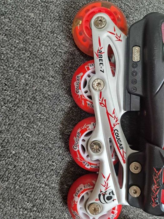 Продам новые ролики Cougar