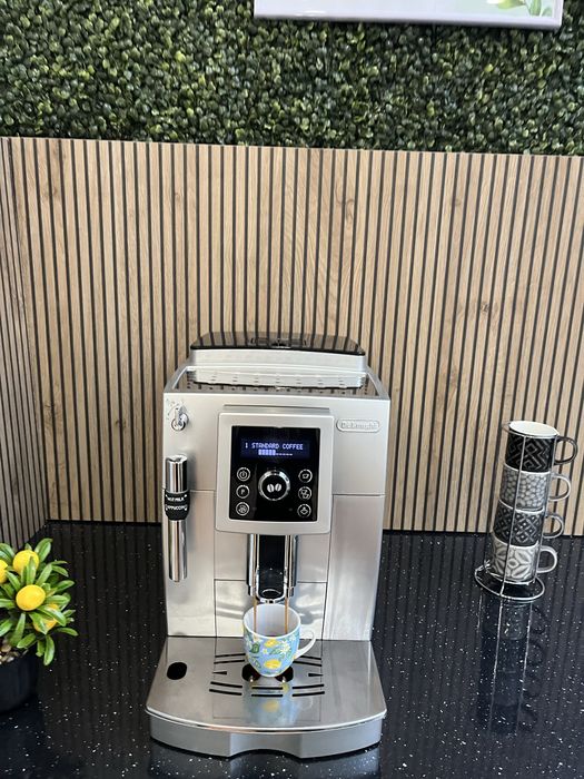 Delonghi ECAM 23.420.SB - 6 месеца гаранция! Перфектно състояние!