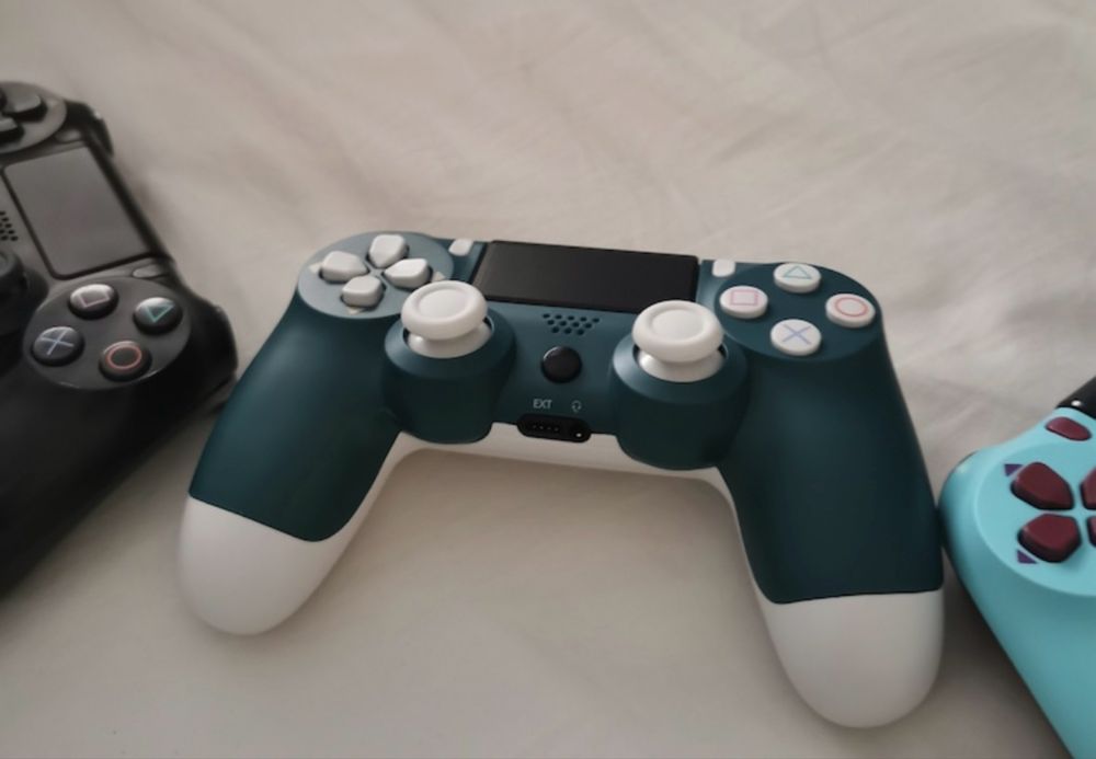 Controller Play Station 4 diverse culori