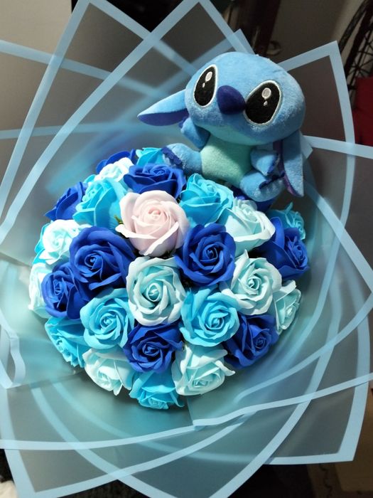 Buchet de 31 de trandafiri din săpun cu stich