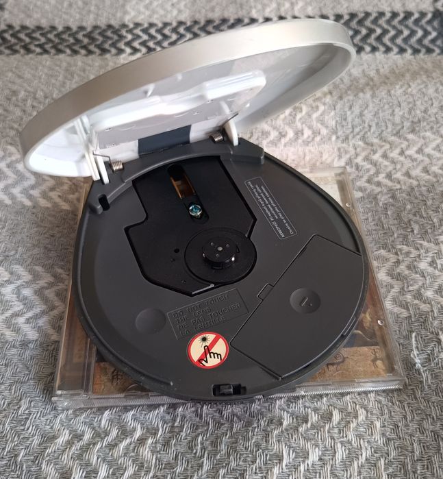 CD-плеер Philips AX2301/00C