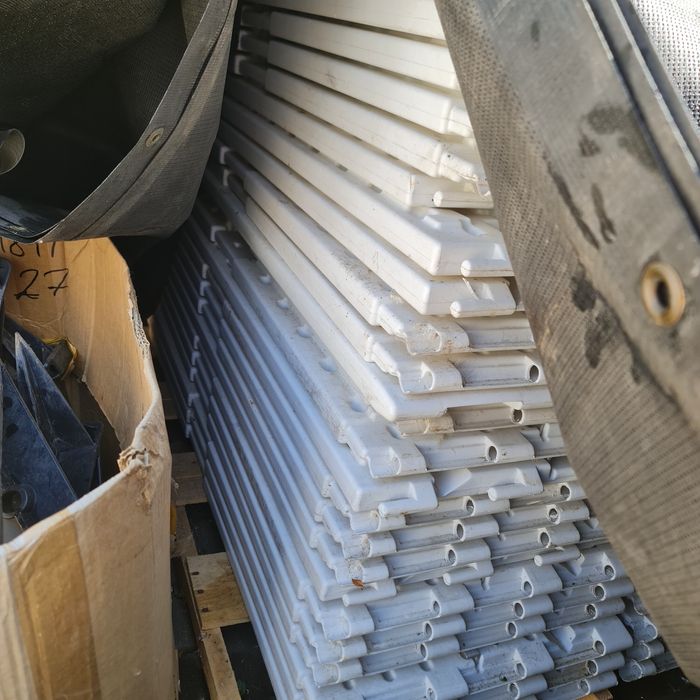 Хоккейный корт, Хоккей дома