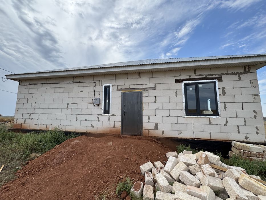 Срочно продам черновой Дом в Акшат-2