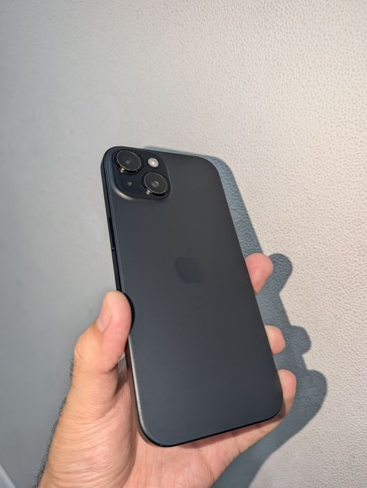 продам iphone 15 128gb