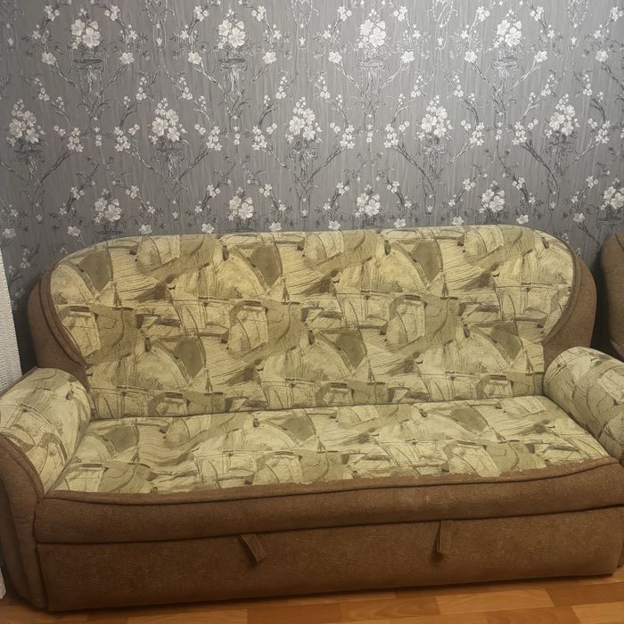 Диван Б/у отдам даром