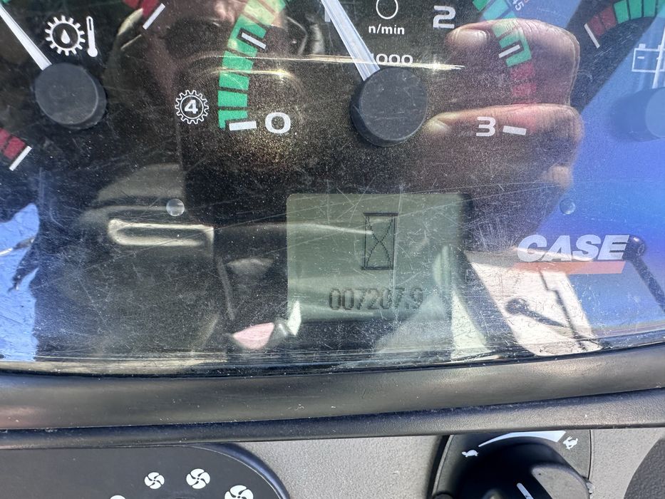 Buldoexcavator CASE 695 super R