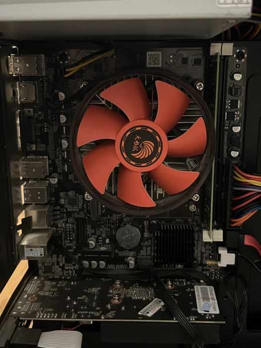 Kompyuter sotiladi B75, i5 2400, 8gb, gt 730 4bg