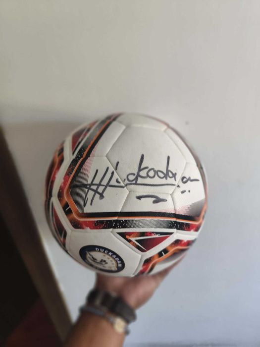 Minge de fotbal semnata