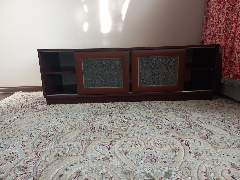 Продам подставку под телевизор