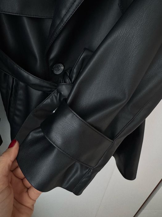 Дамски кожен тренчкот ZARA