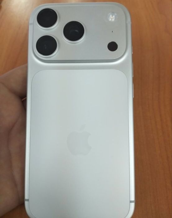 Айфон 17 про жаксы