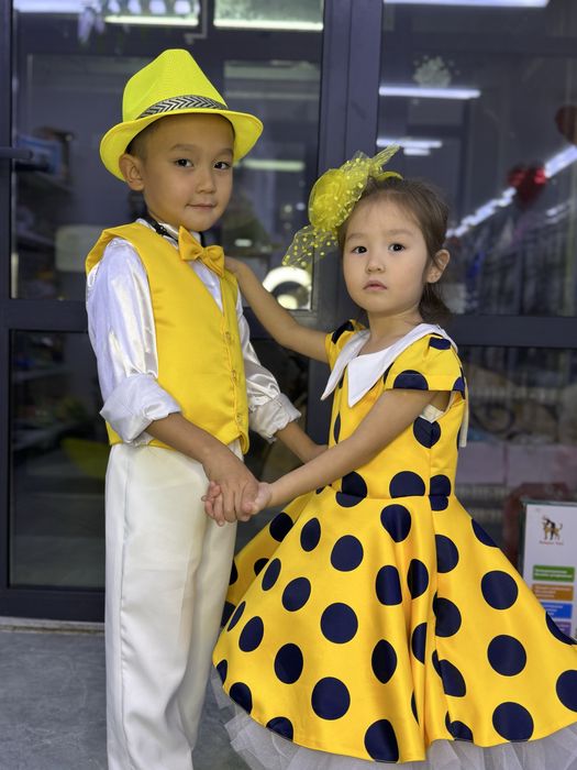 костюмы и платья на прокат