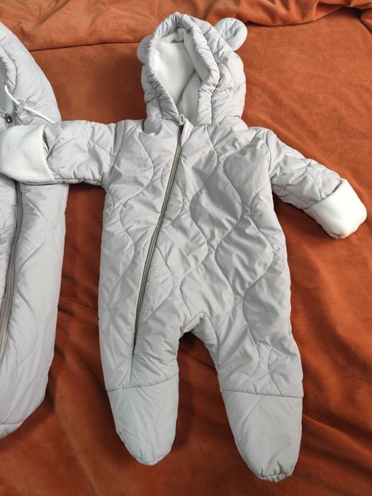 Продам комбинезон на новорожденного