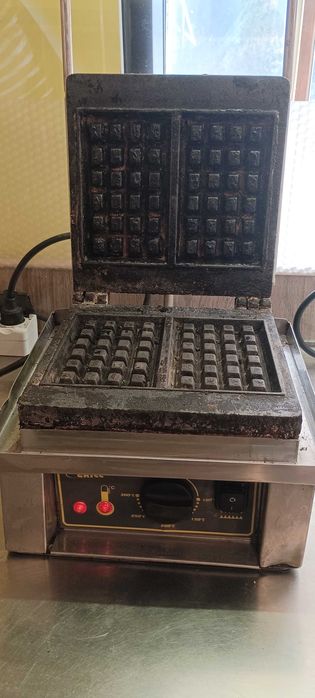 Гофретник Roller Grill