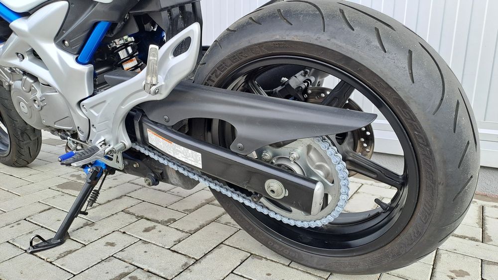 MotoFly Ploiesti vinde Suzuki SFV650 Gladius 2009