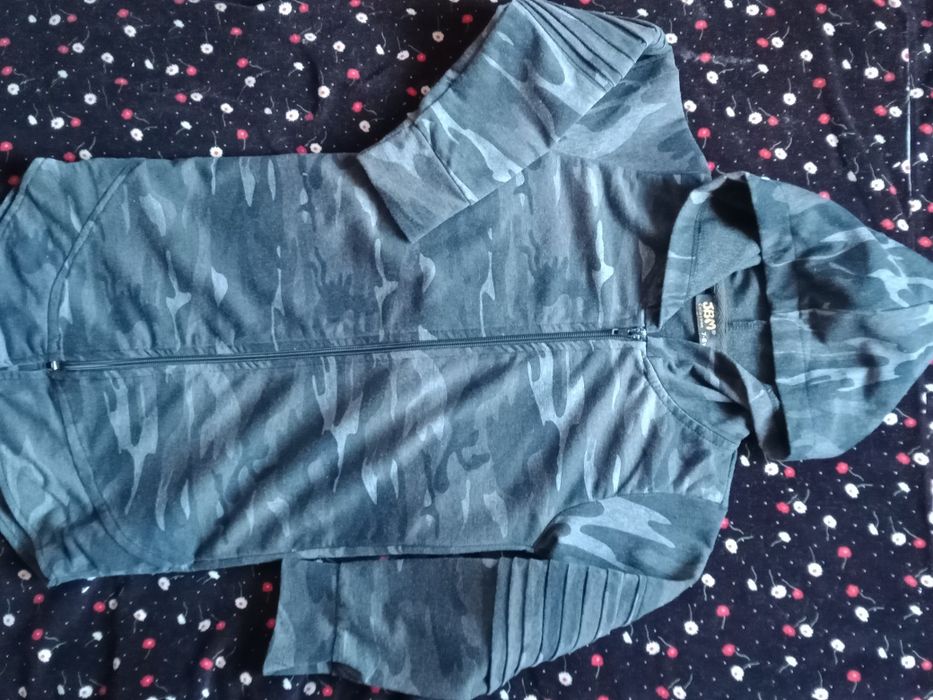 Продам костюм на мальчика