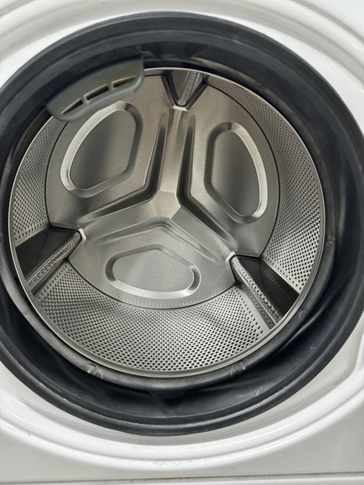 Промышленная стиральная машина для прачечной и отелей