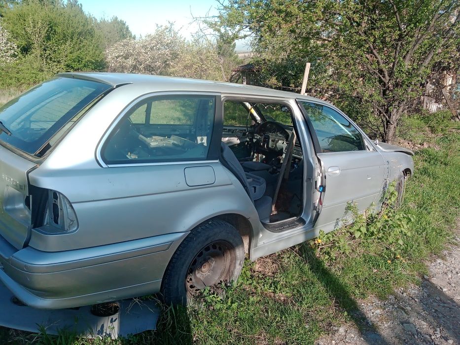 БМВ BMW е39 комби части