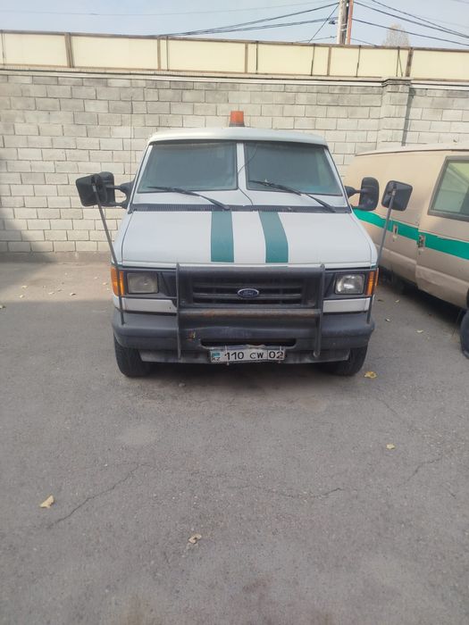 Срочно продам инкасатор Ford Econoline