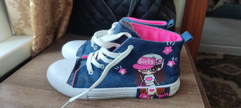 Одежда на девочку 8 лет