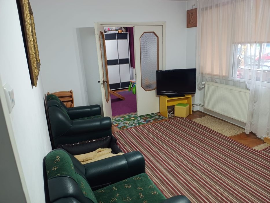 Imobiliare-apartamente de vanzare