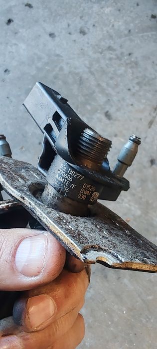 Injector Seat exeo audi A4 b8 2.0tdi CAG 140cp 300lei buc la set