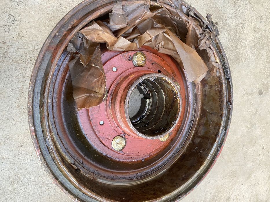 Tambur tamburi noi fata spate Aro