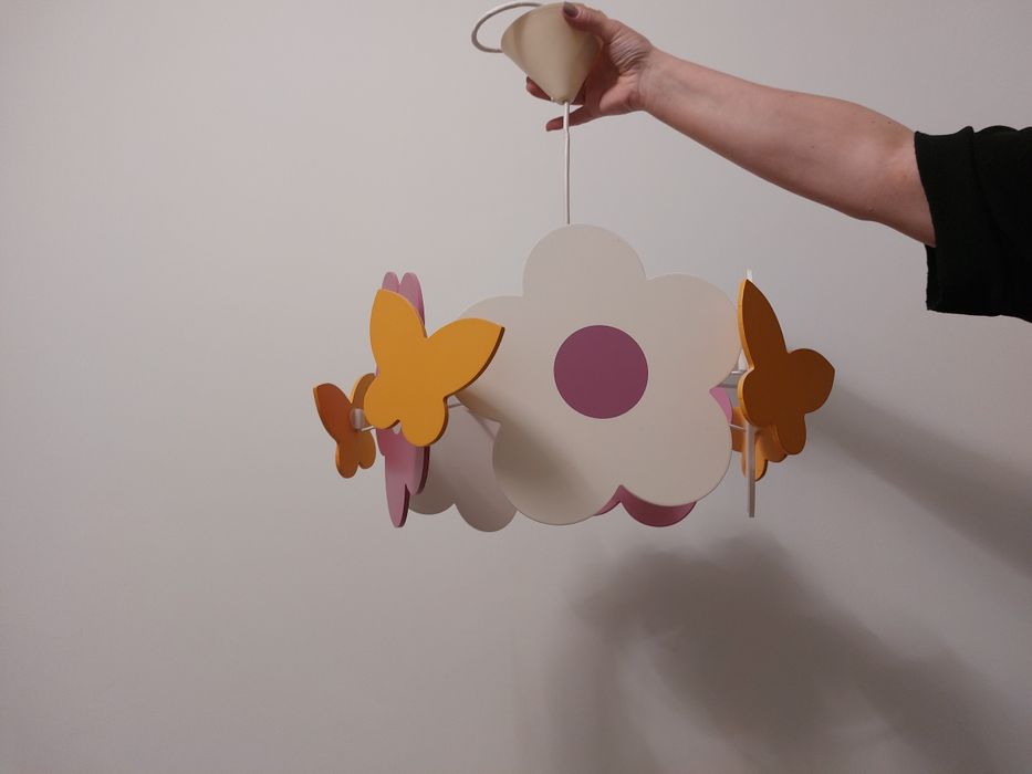 Covor și Lustra camera copii