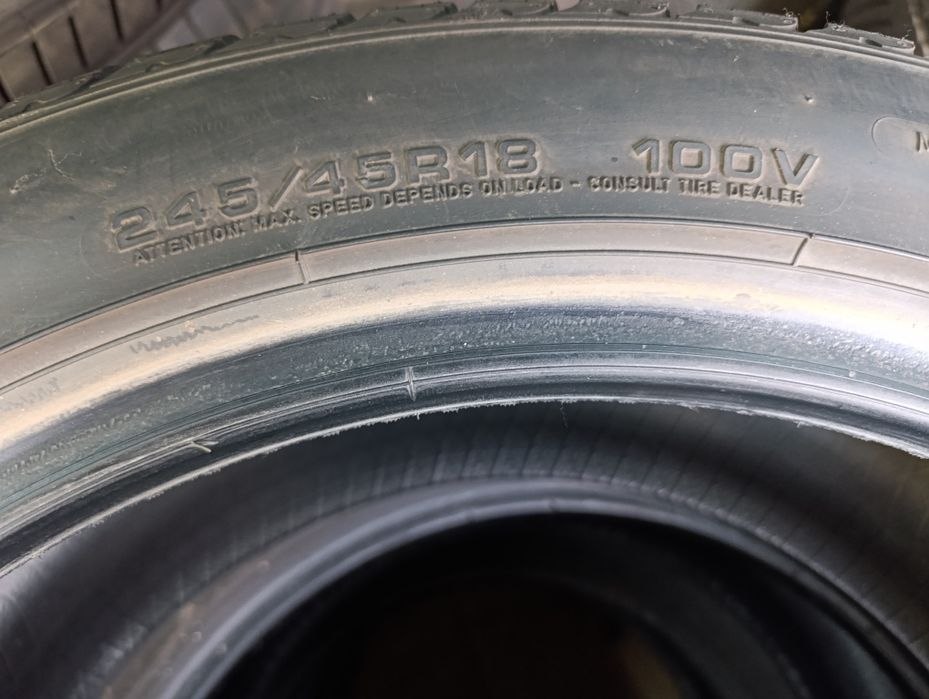 Anvelope de iarnă 245 45 18 Goodyear