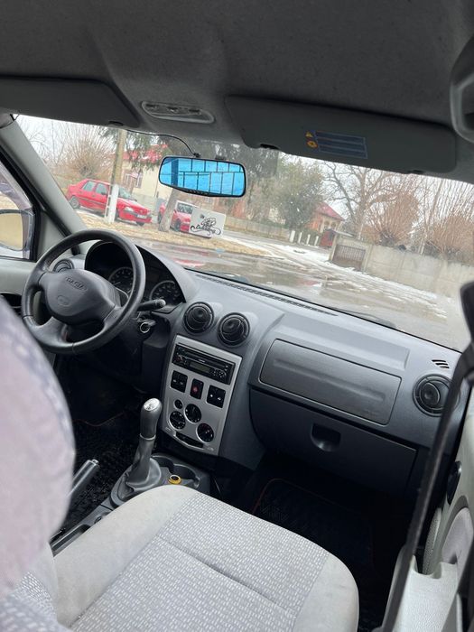 Vând logan mcv 1,5 dci