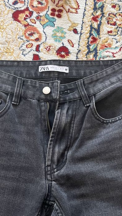 Zara джинсы новый
