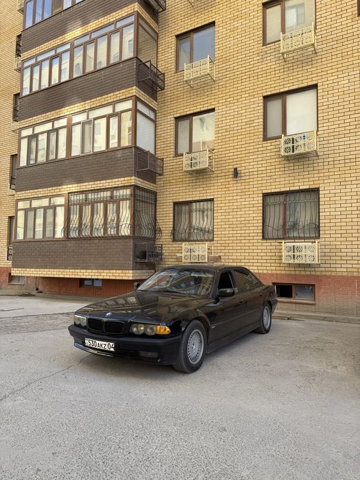 Продам бмв е38 740