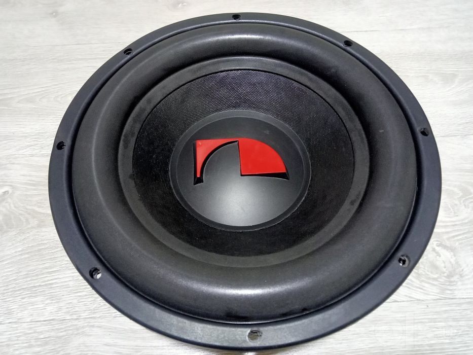 Продам Сабвуфер Nakamichi в отличном состоянии.
