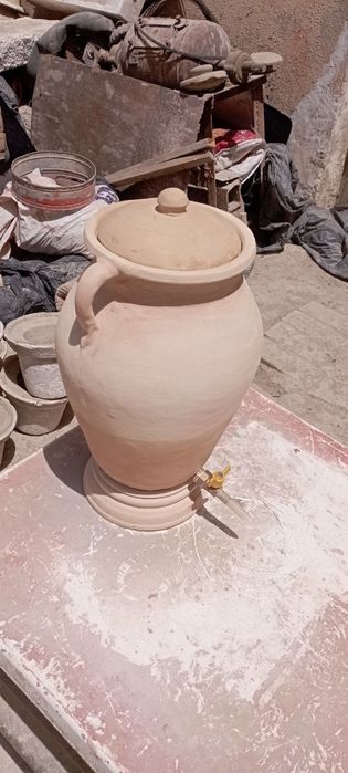 Suv ko'za muzdek suv