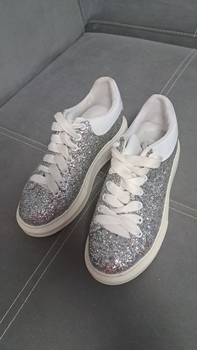 Дамски Стилни Кецове