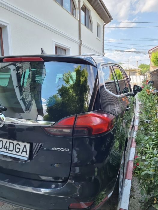 Opel zafira 2013