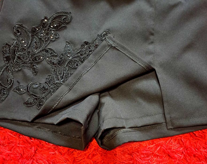 Fusta pantalon scurti