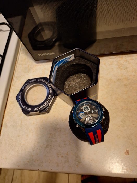 Vand ceas bărbătesc. Curea silicon.