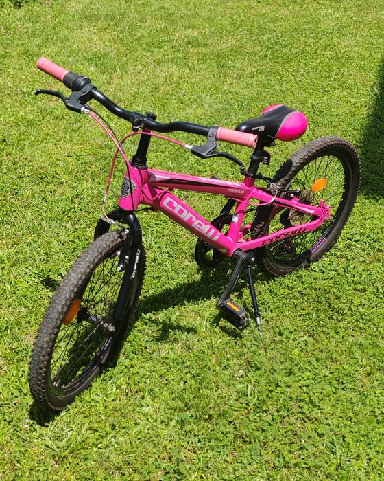 Bicicleta pentru copii roz
