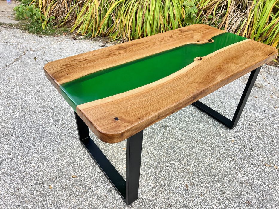 Холна маса трапезна маса от масив и епоксидна смола