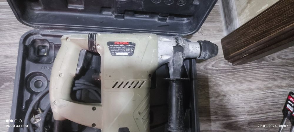 Перфоратор crown