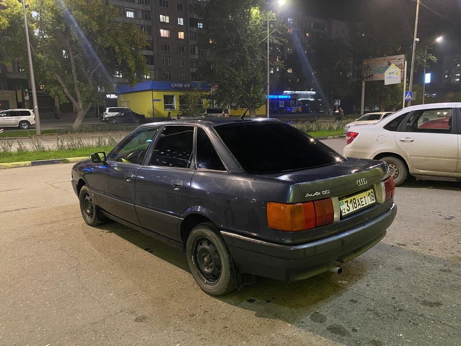 Подам Ауди 80 б3