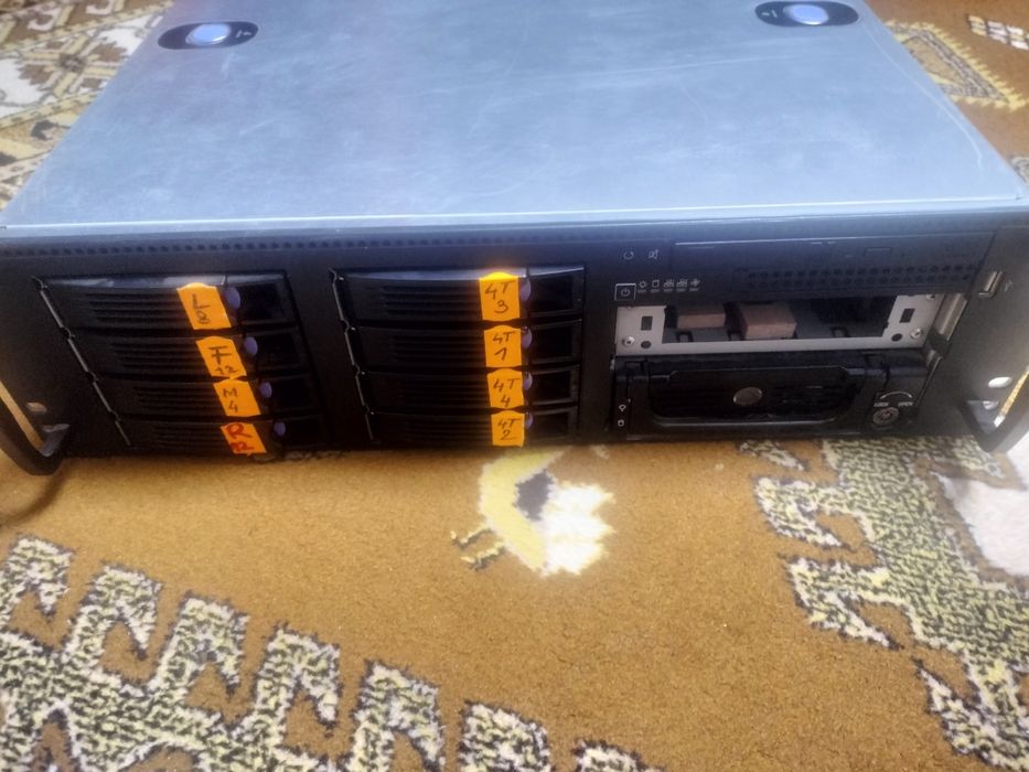 Workstation Server Asus Z10PA-U8 raid 64 TB